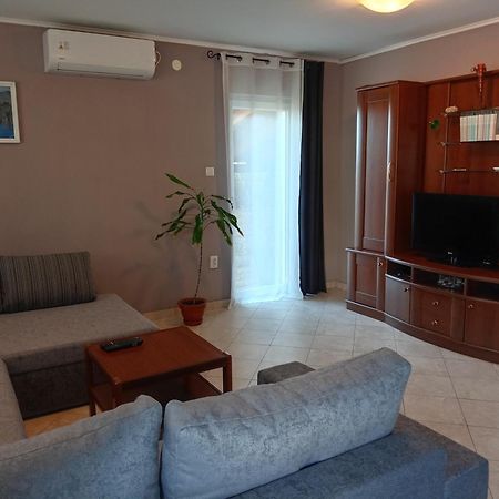 Apartmani Tomljenovic Senj  Kamer foto