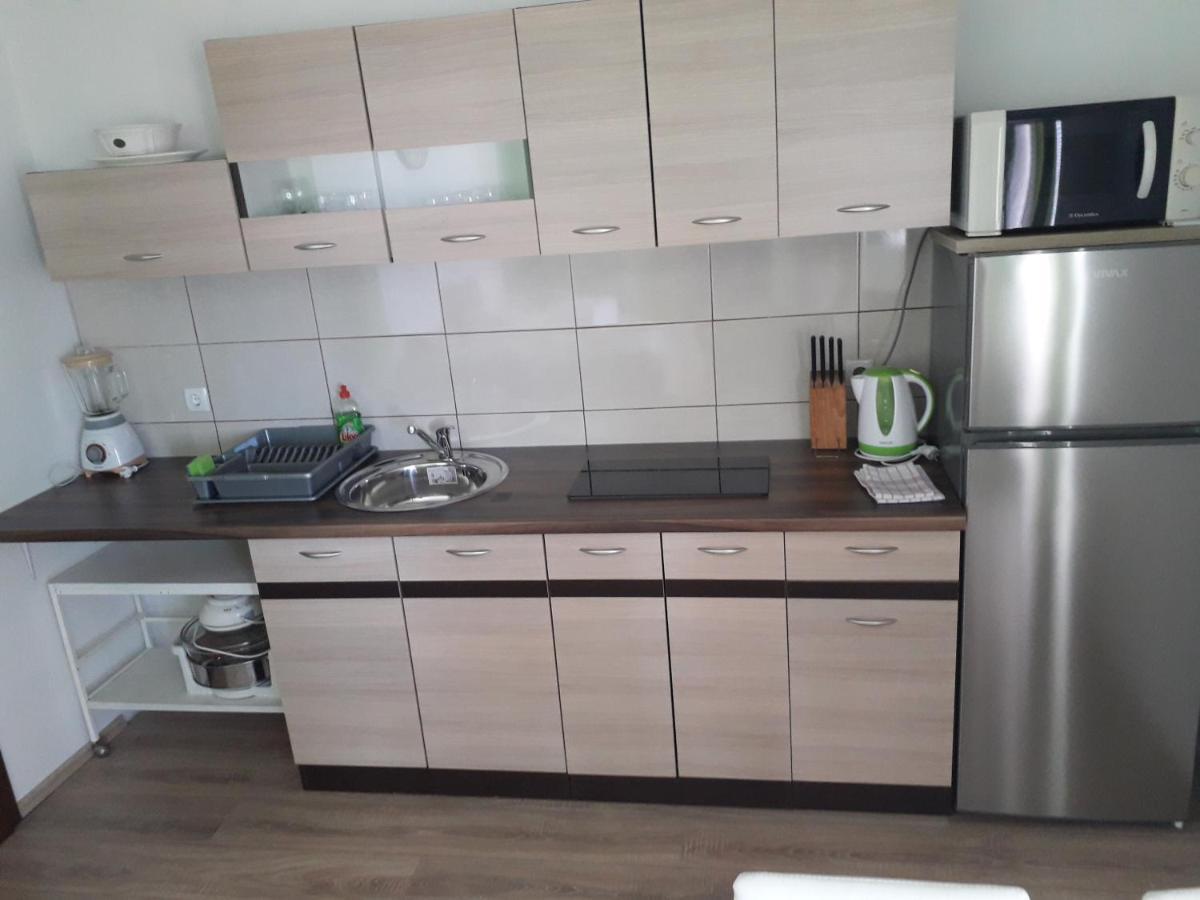 Apartmani Tomljenovic Senj  Buitenkant foto