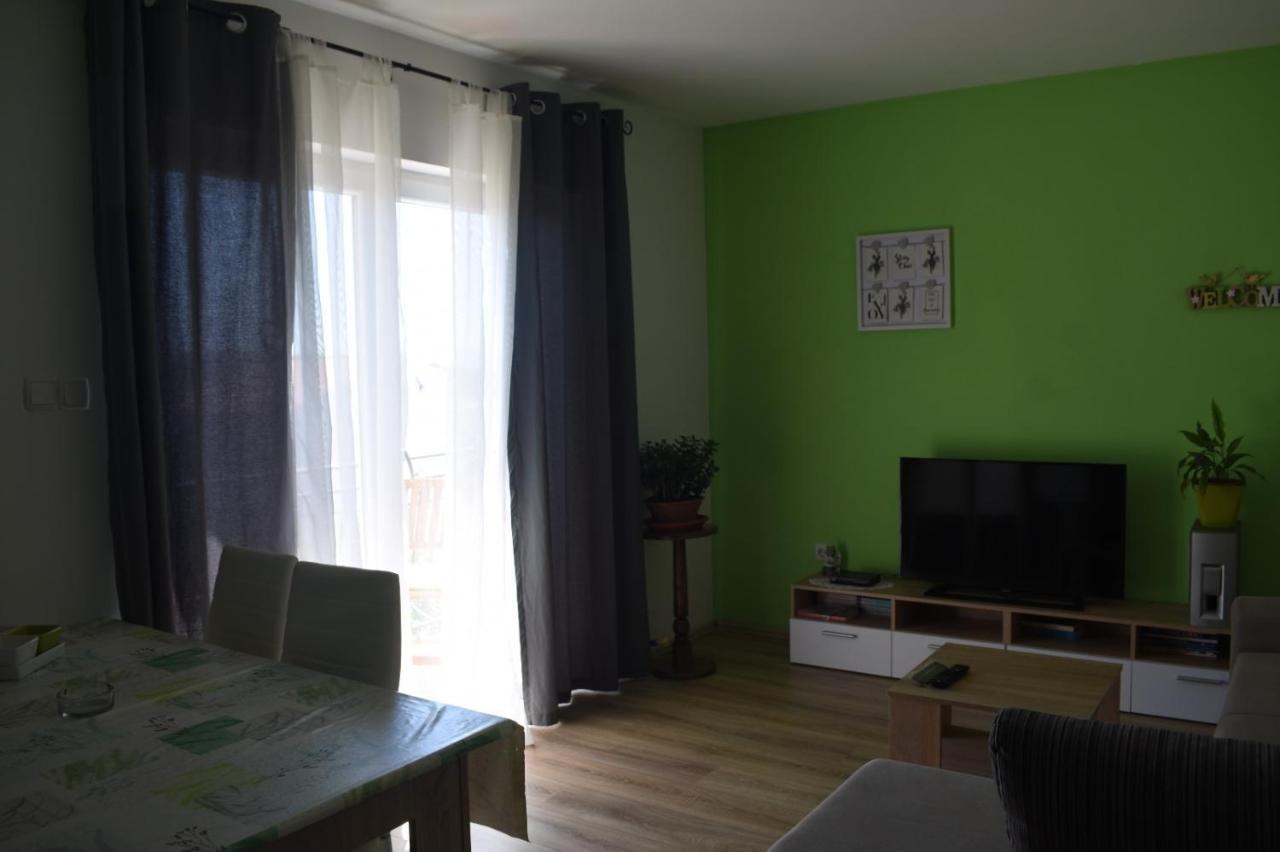 Apartmani Tomljenovic Senj  Buitenkant foto