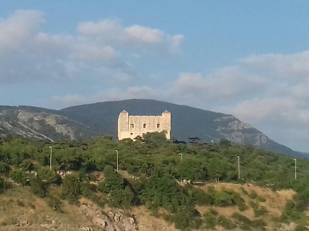 Apartmani Tomljenovic Senj  Buitenkant foto