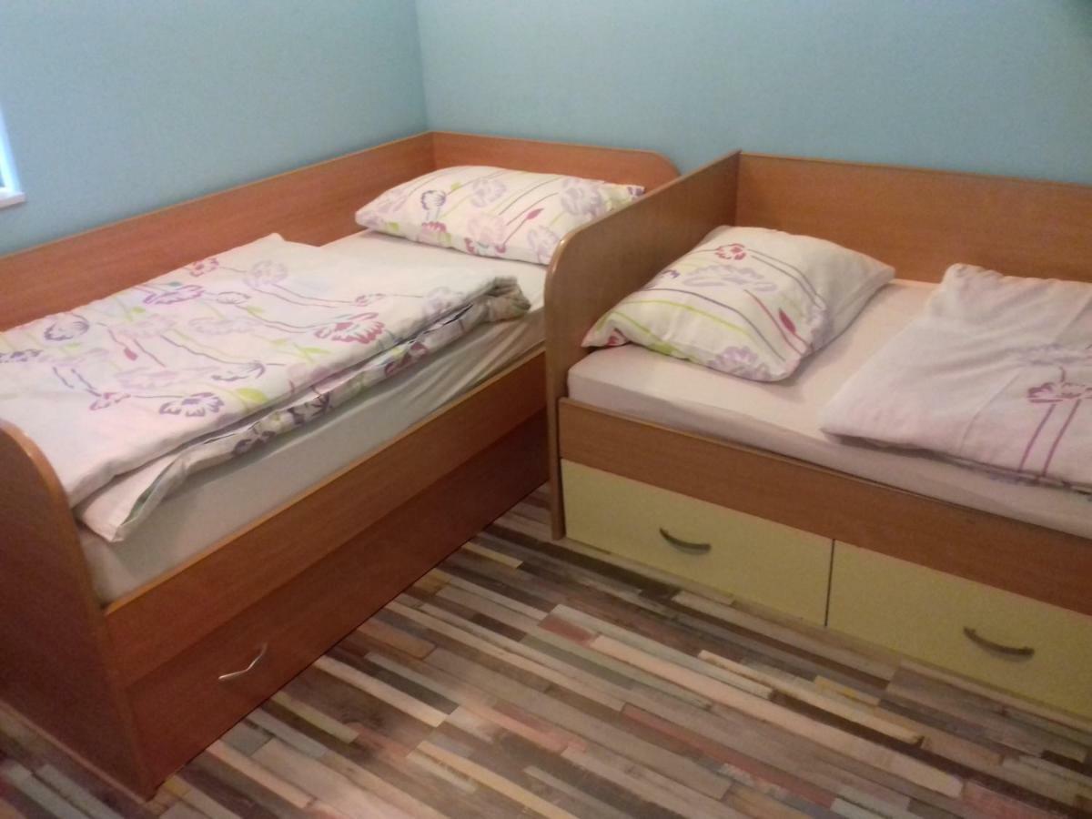 Apartmani Tomljenovic Senj  Buitenkant foto