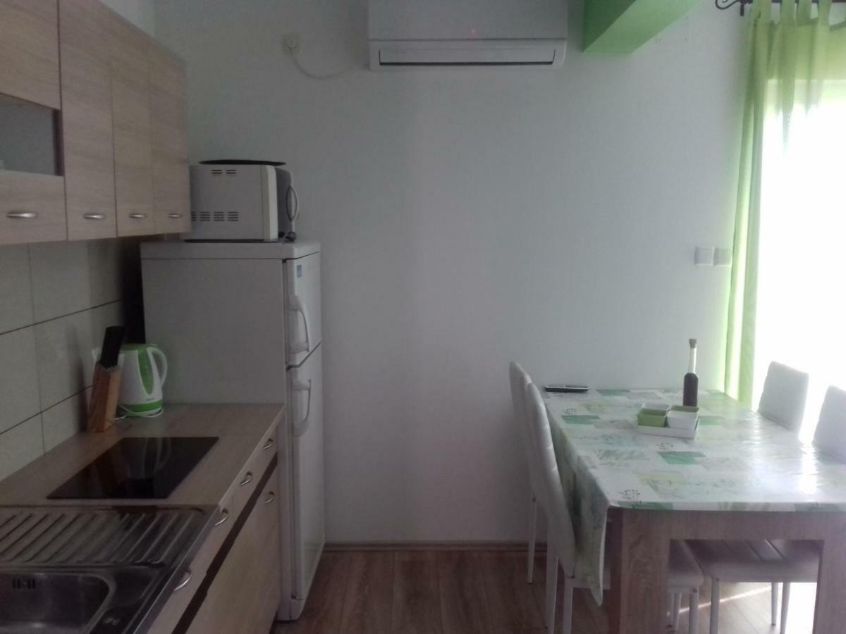 Apartmani Tomljenovic Senj  Buitenkant foto