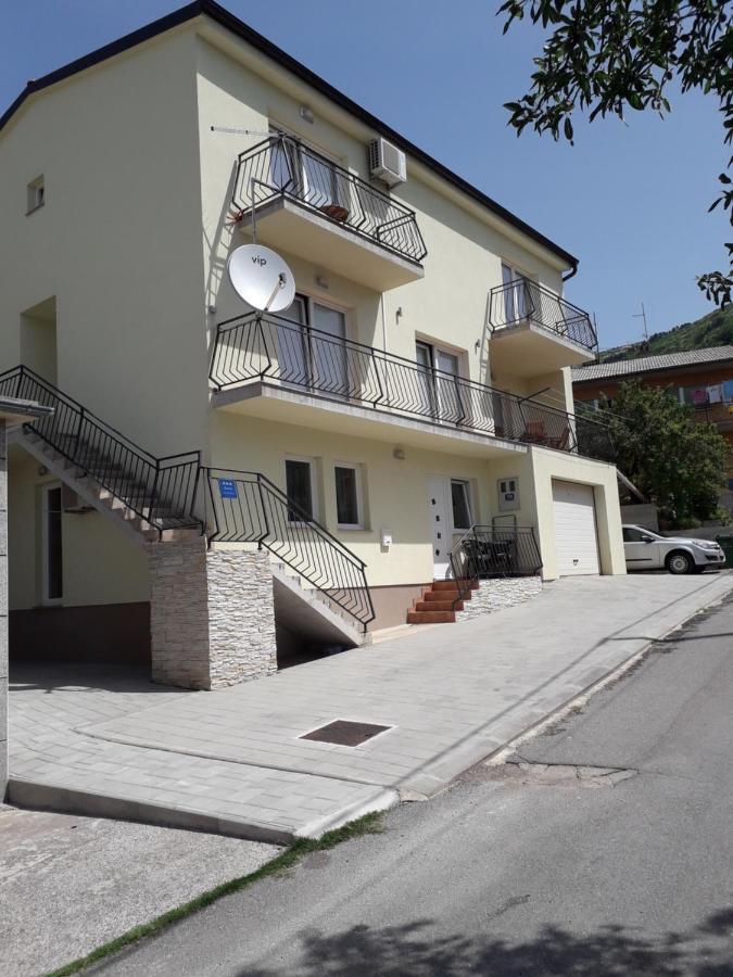 Apartmani Tomljenovic Senj  Buitenkant foto