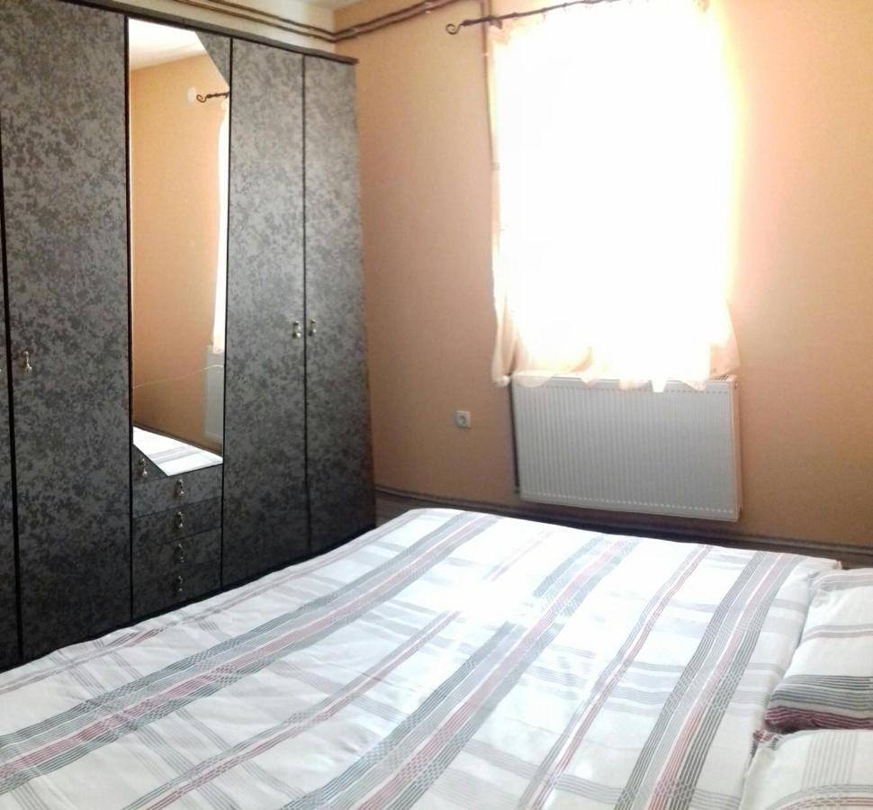 Apartmani Tomljenovic Senj  Buitenkant foto